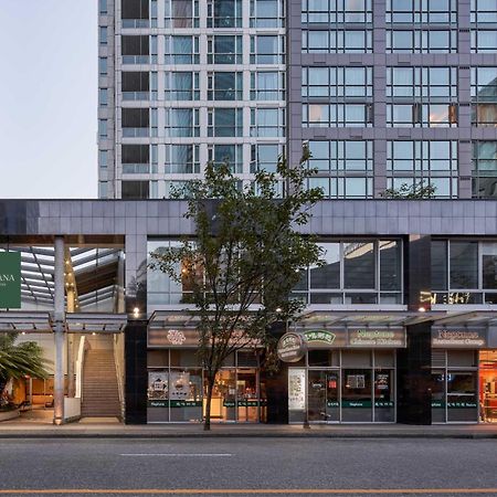 Carmana Hotel & Suites Vancouver Bagian luar foto