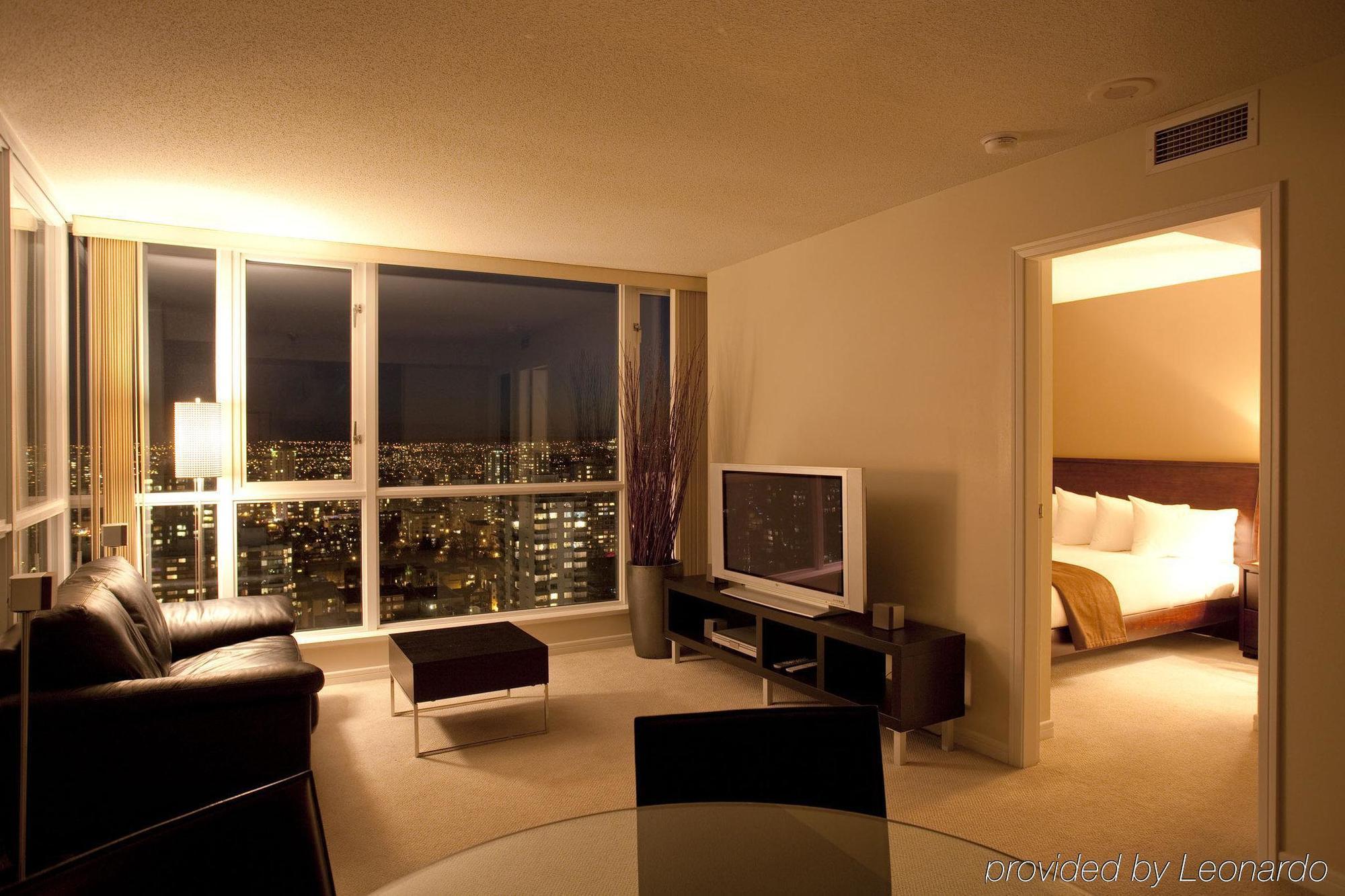 Carmana Hotel & Suites Vancouver Ruang foto