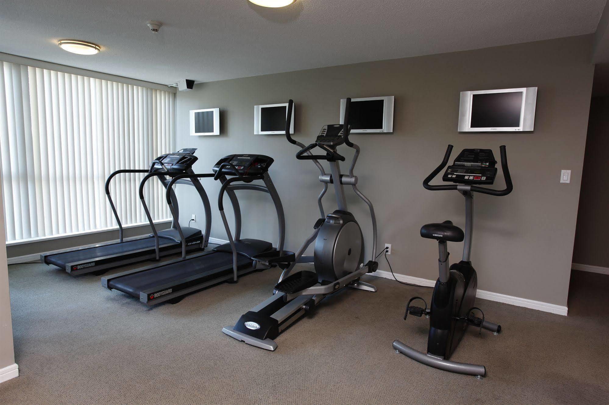 Carmana Hotel & Suites Vancouver Bagian luar foto